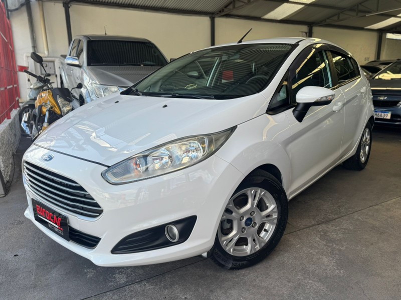FORD - FIESTA - 2014/2014 - Branca - R$ 43.900,00