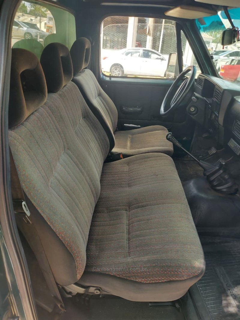 D20 4.0 CUSTOM S CS 8V DIESEL 2P MANUAL - 1993 - BENTO GONçALVES