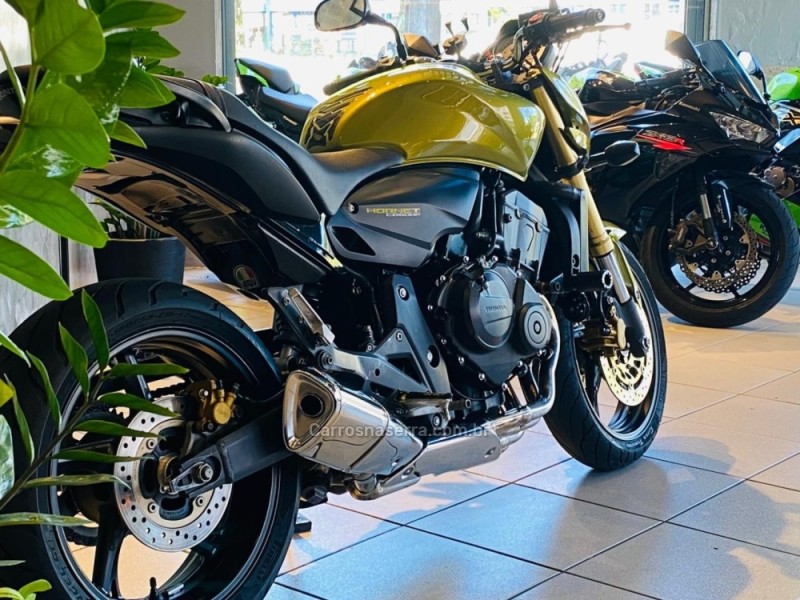 CB 600F HORNET - 2011 - CAXIAS DO SUL