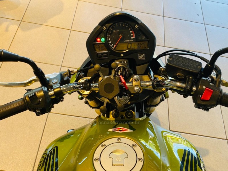 CB 600F HORNET - 2011 - CAXIAS DO SUL