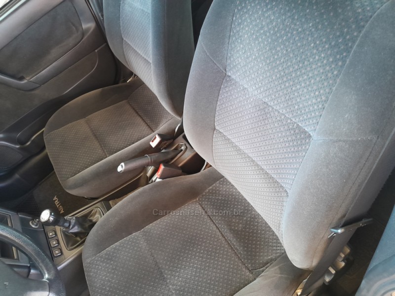 ASTRA 2.0 MPFI ADVANTAGE 8V FLEX 4P MANUAL - 2010 - VERANóPOLIS