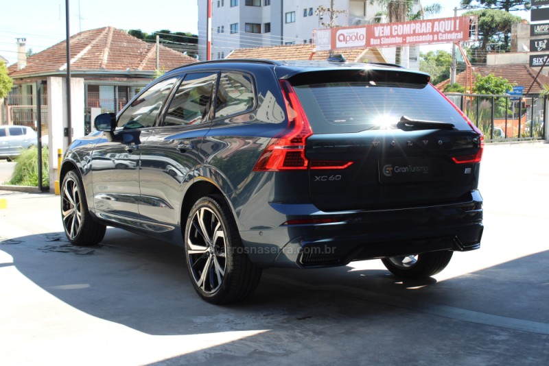 XC60 2.0 T8 R DESIGN HYBRID GASOLINA 4P AUTOMÁTICO - 2022 - CAXIAS DO SUL