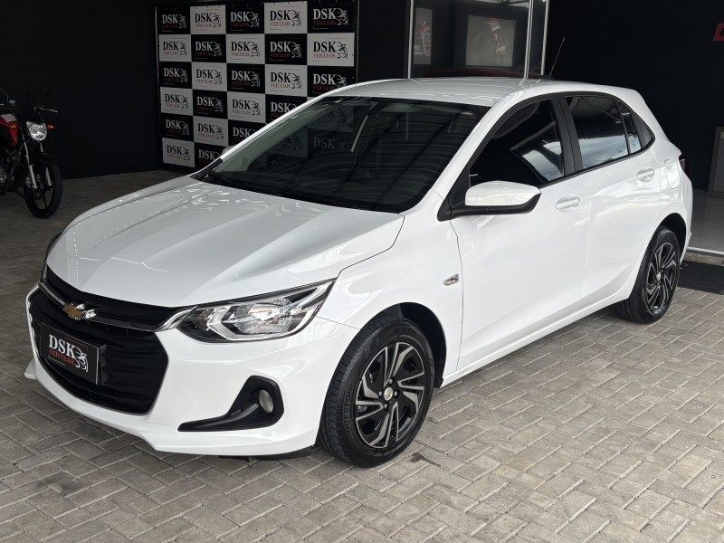 ONIX 1.0 LT 12V TURBO FLEX 4P MANUAL