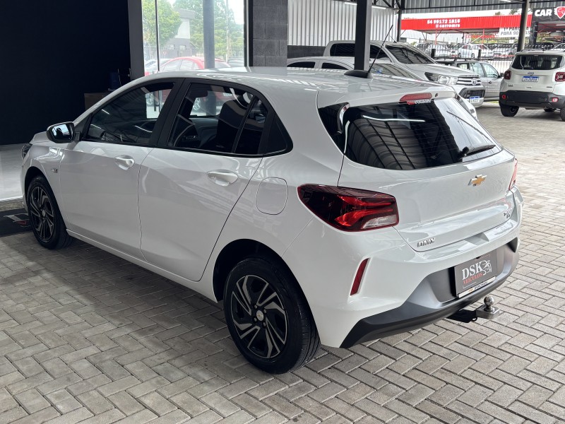 ONIX 1.0 LT 12V TURBO FLEX 4P MANUAL - 2024 - CAXIAS DO SUL
