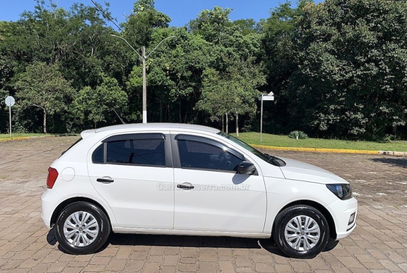 GOL 1.0 12V MPI TOTALFLEX 4P MANUAL - 2022 - GUAPORé