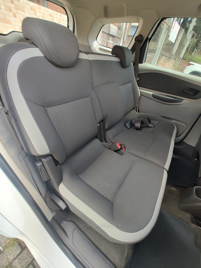 SPIN 1.8 ADVANTAGE 8V FLEX 4P AUTOMÁTICO - 2015 - CANELA