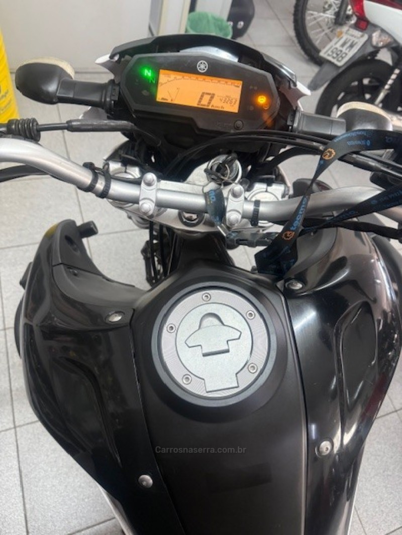 XTZ 250 LANDER - 2020 - GARIBALDI