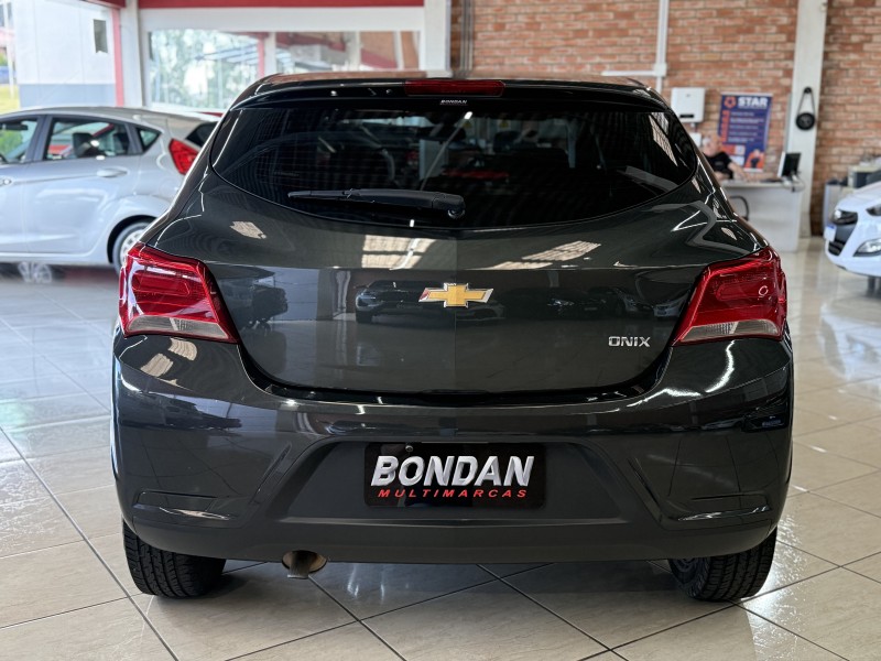 ONIX 1.4 ADVANTAGE 8V FLEX 4P AUTOMÁTICO - 2019 - FARROUPILHA