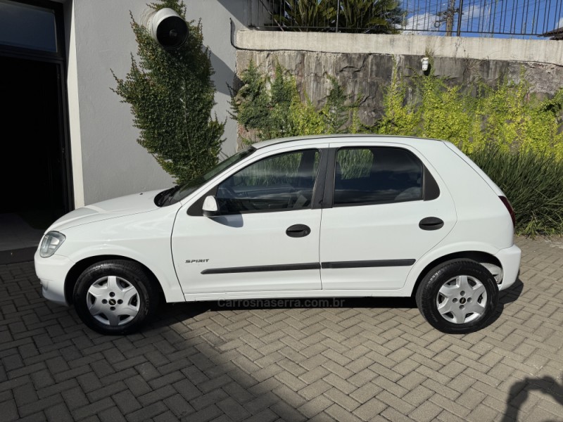 CELTA 1.0 MPFI VHC SPIRIT 8V FLEX 4P MANUAL - 2010 - FARROUPILHA