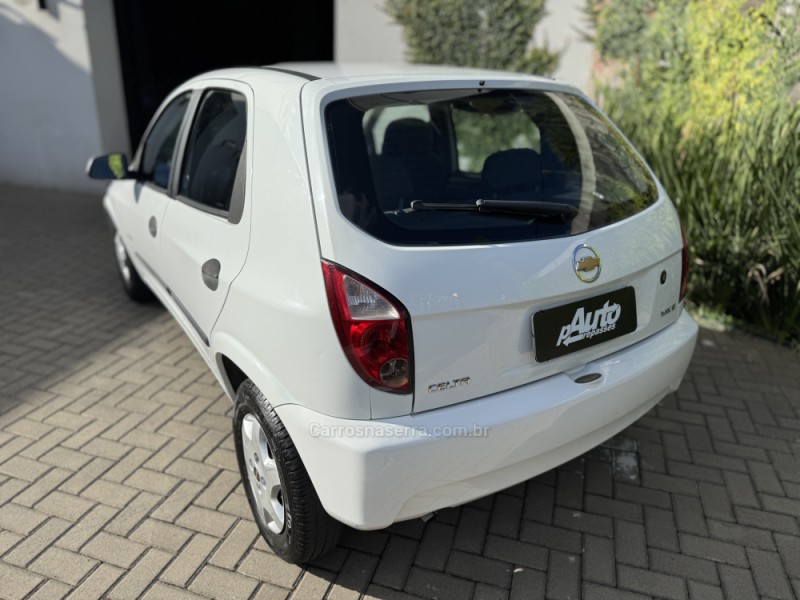 CELTA 1.0 MPFI VHC SPIRIT 8V FLEX 4P MANUAL - 2010 - FARROUPILHA