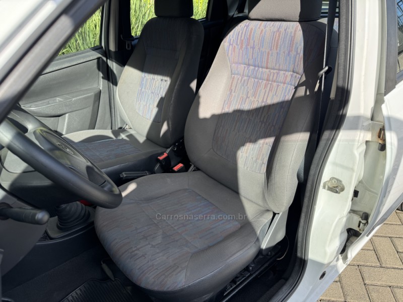 CELTA 1.0 MPFI VHC SPIRIT 8V FLEX 4P MANUAL - 2010 - FARROUPILHA