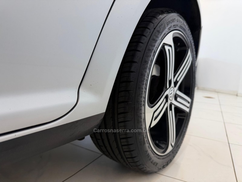 GOLF 1.6 MI SPORTLINE 8V FLEX 4P MANUAL - 2009 - BOM RETIRO DO SUL