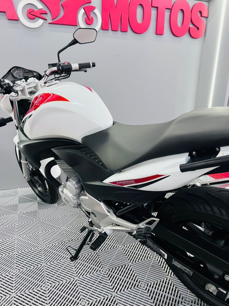 CB 300R  - 2012 - CAMPO BOM