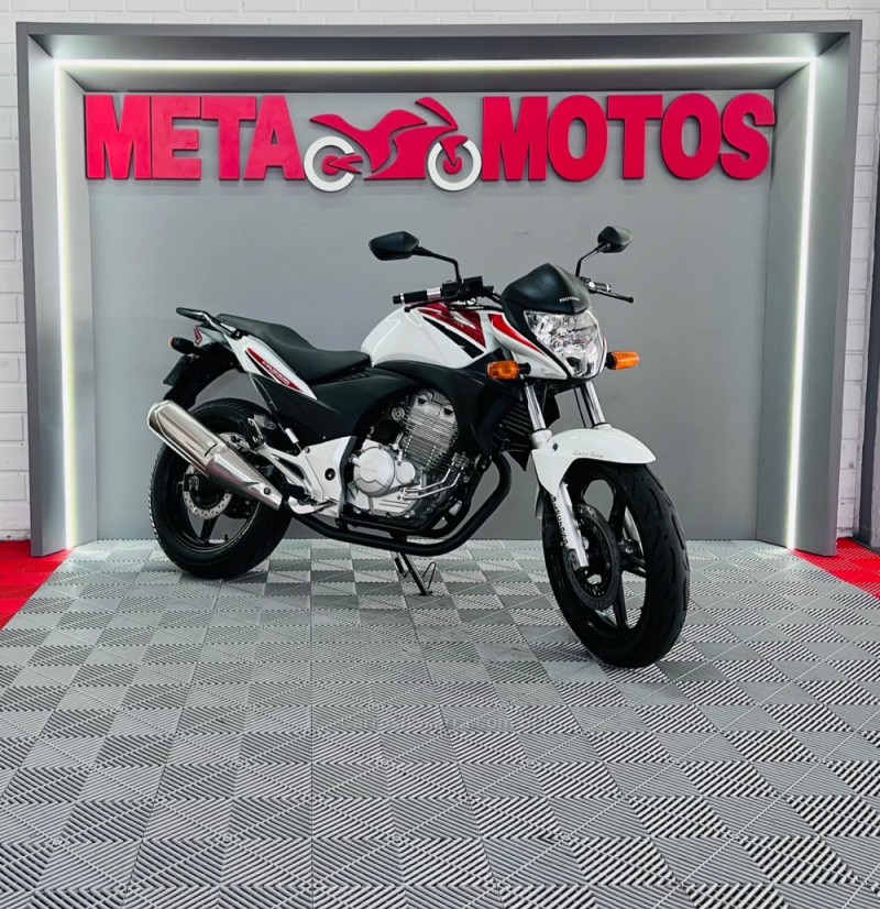 CB 300R  - 2012 - CAMPO BOM