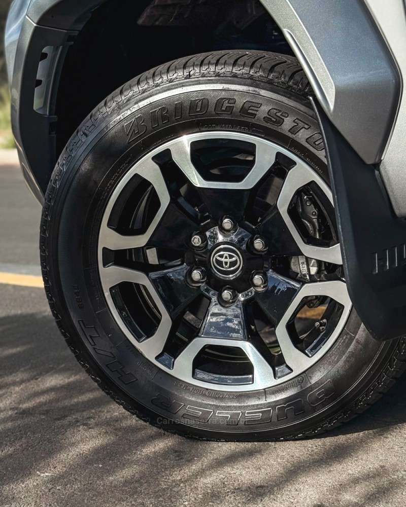 HILUX 2.8 SRX PLUS 4X4 CD TURBO DIESEL 4P AUTOMÁTICO - 2024 - NOVO HAMBURGO