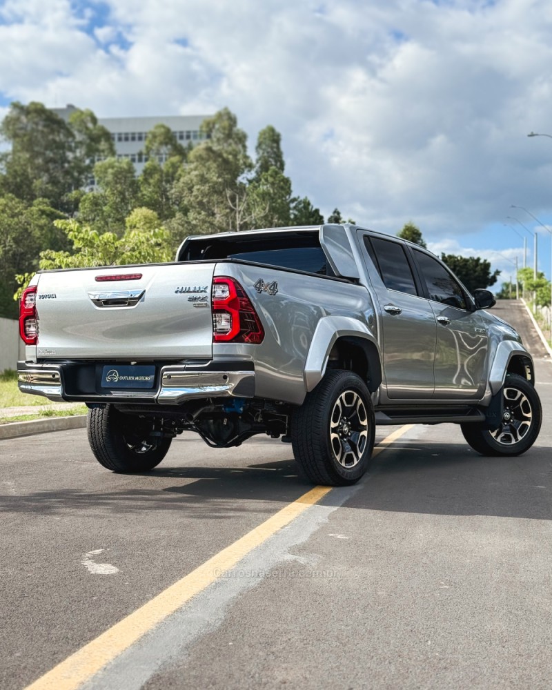 HILUX 2.8 SRX PLUS 4X4 CD TURBO DIESEL 4P AUTOMÁTICO - 2024 - NOVO HAMBURGO
