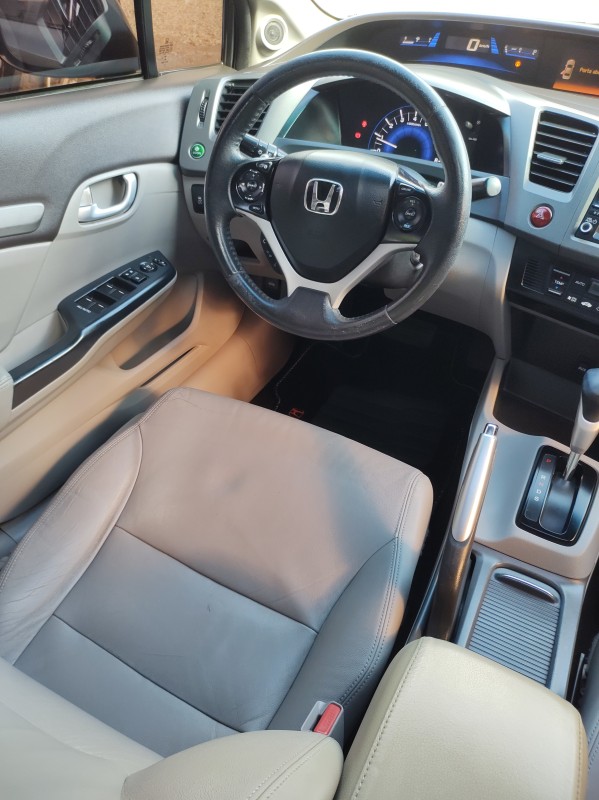 CIVIC 1.8 EXS 16V FLEX 4P AUTOMÁTICO - 2012 - VALE REAL