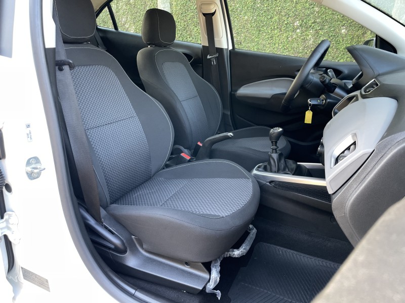 ONIX 1.4 MPFI LT 8V FLEX 4P MANUAL - 2017 - CAXIAS DO SUL