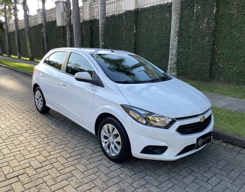 ONIX 1.4 MPFI LT 8V FLEX 4P MANUAL - 2017 - CAXIAS DO SUL