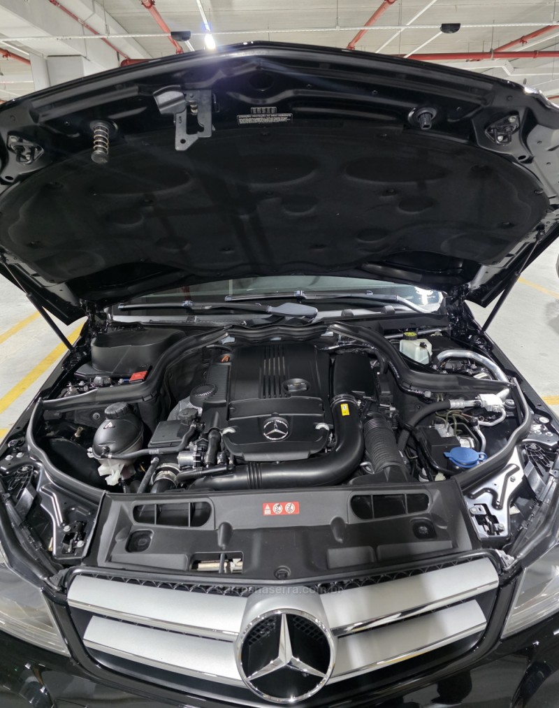 C 180 1.8 CGI COUPÉ TURBO 16V GASOLINA 2P AUTOMÁTICO - 2012 - CAXIAS DO SUL