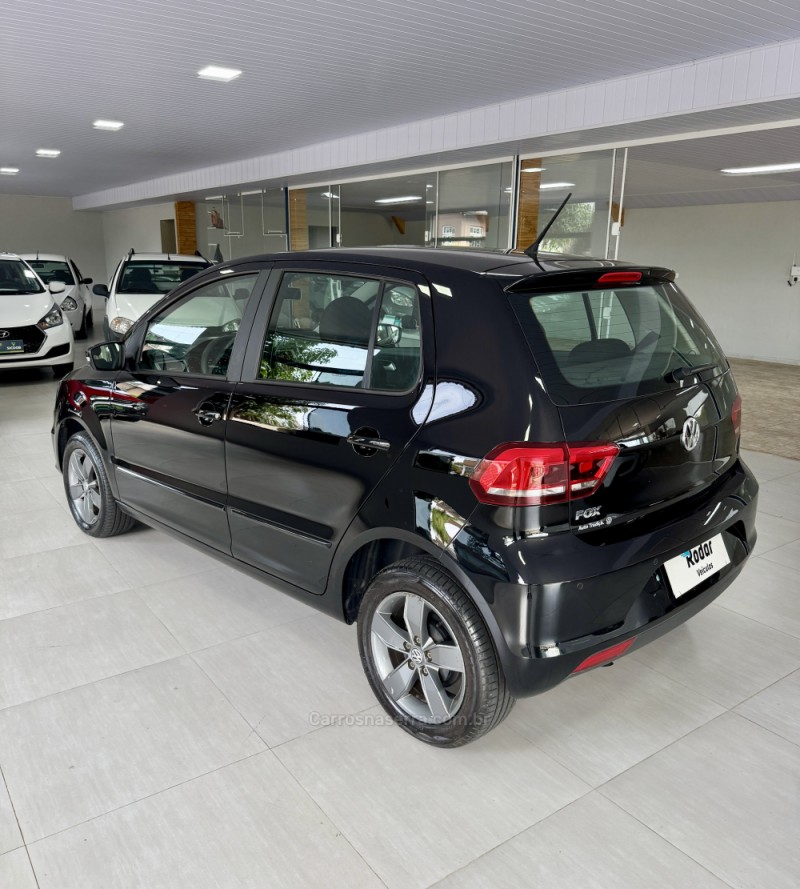 FOX 1.6 CONNECT 8V FLEX 4P MANUAL - 2020 - VILA FLORES