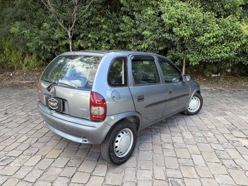 CORSA 1.0 MPFI SUPER 16V GASOLINA 4P MANUAL - 2001 - CAXIAS DO SUL