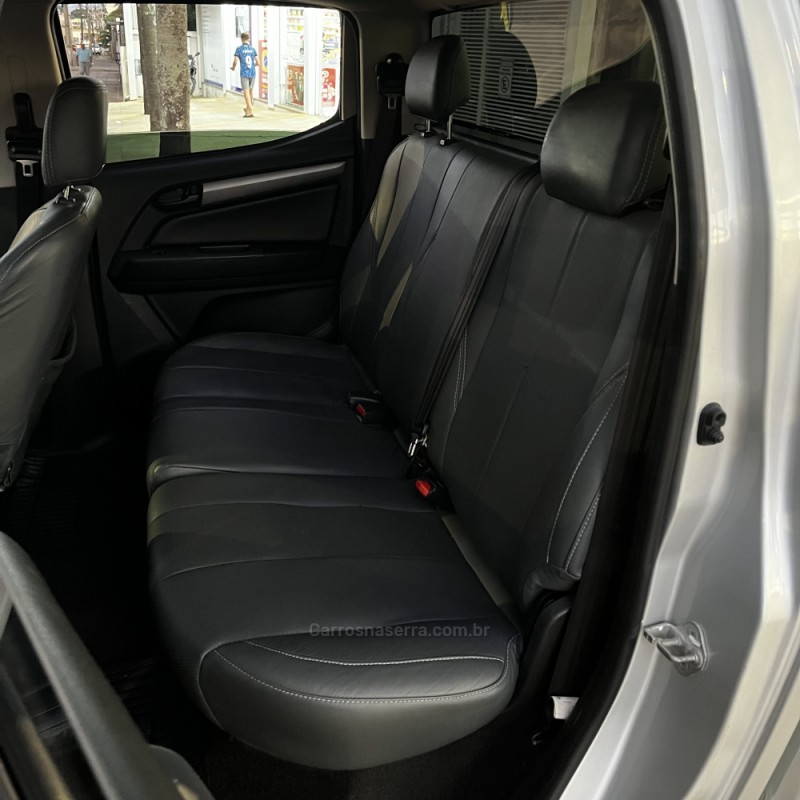 S10 2.8 LS 4X4 CD 16V TURBO DIESEL 4P MANUAL - 2017 - VACARIA