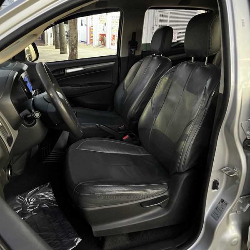 S10 2.8 LS 4X4 CD 16V TURBO DIESEL 4P MANUAL - 2017 - VACARIA