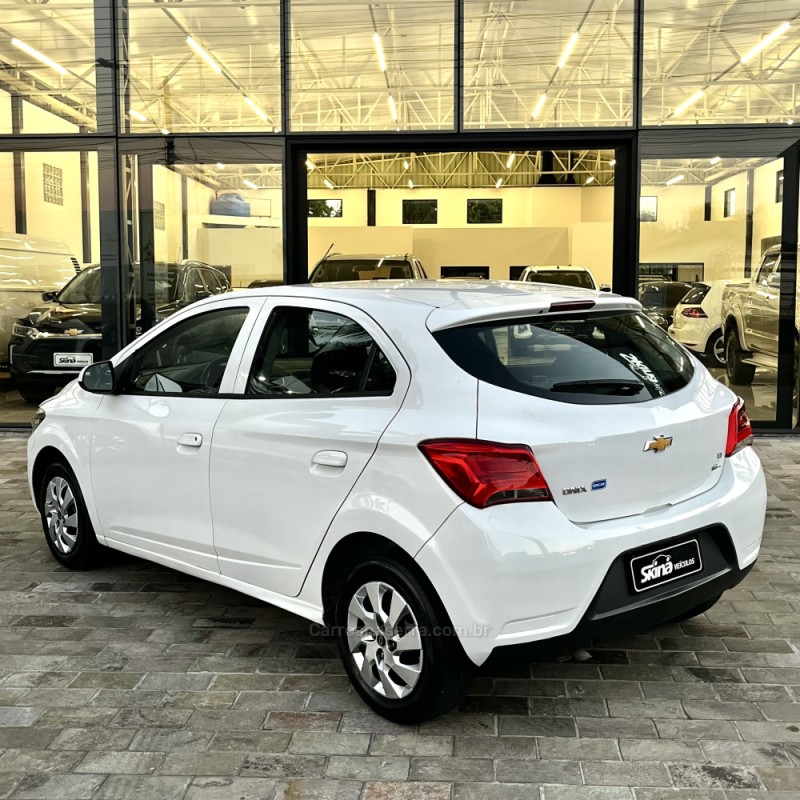 ONIX 1.0 MPFI LT 8V FLEX 4P MANUAL - 2018 - VACARIA