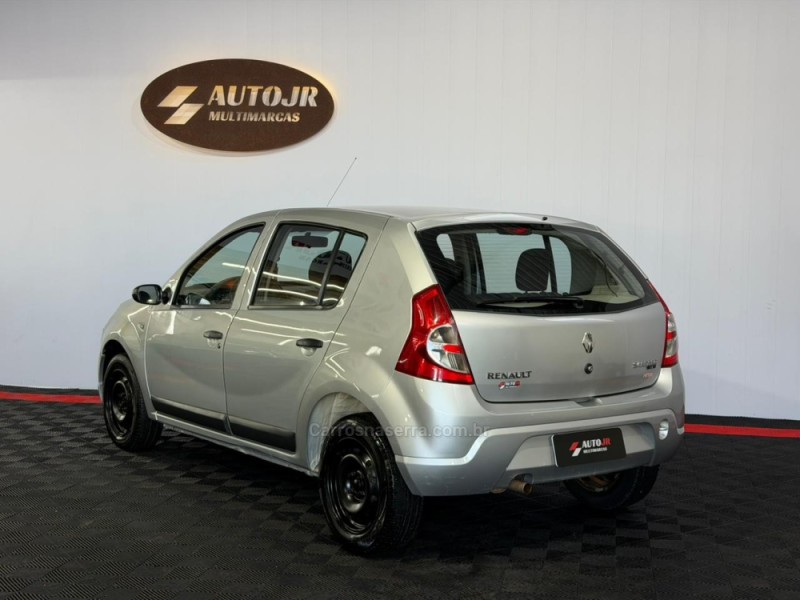 SANDERO 1.6 EXPRESSION 16V FLEX 4P MANUAL - 2009 - VACARIA