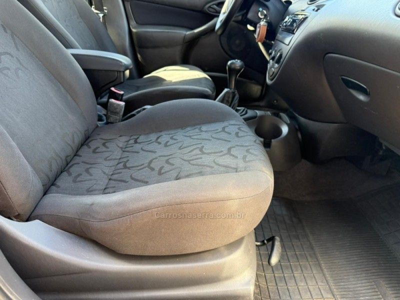 FOCUS 1.6 GLX 8V FLEX 4P MANUAL - 2008 - LAGOA VERMELHA