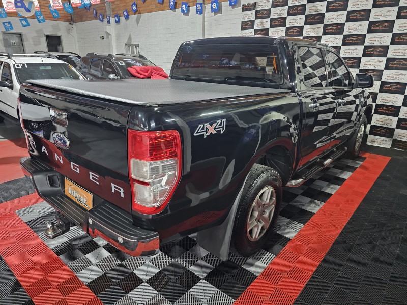 RANGER 3.2 XLT 4X4 CD 20V DIESEL 4P AUTOMÁTICO - 2013 - CAXIAS DO SUL