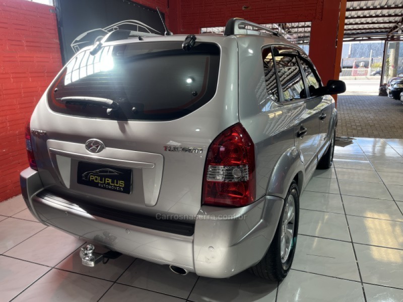 TUCSON 2.0 MPFI GL 16V 142CV 2WD GASOLINA 4P MANUAL - 2010 - CAXIAS DO SUL
