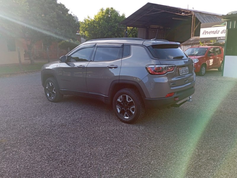 COMPASS 2.0 TRAILHAWK TD350 TURBO DIESEL 4X4 4P AUTOMÁTICO - 2017 - PICADA CAFé