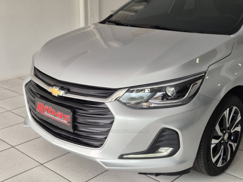 ONIX 1.0	PREMIER PLUS 12V TURBO FLEX 4P AUTOMÁTICO - 2023 - NãO-ME-TOQUE