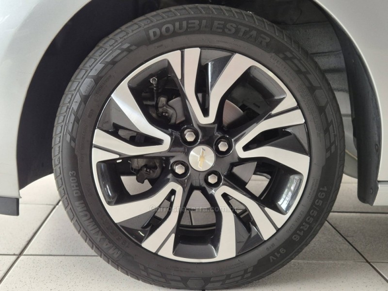 ONIX 1.0	PREMIER PLUS 12V TURBO FLEX 4P AUTOMÁTICO - 2023 - NãO-ME-TOQUE