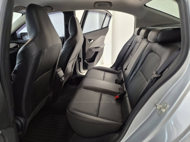 ONIX 1.0	PREMIER PLUS 12V TURBO FLEX 4P AUTOMÁTICO - 2023 - NãO-ME-TOQUE