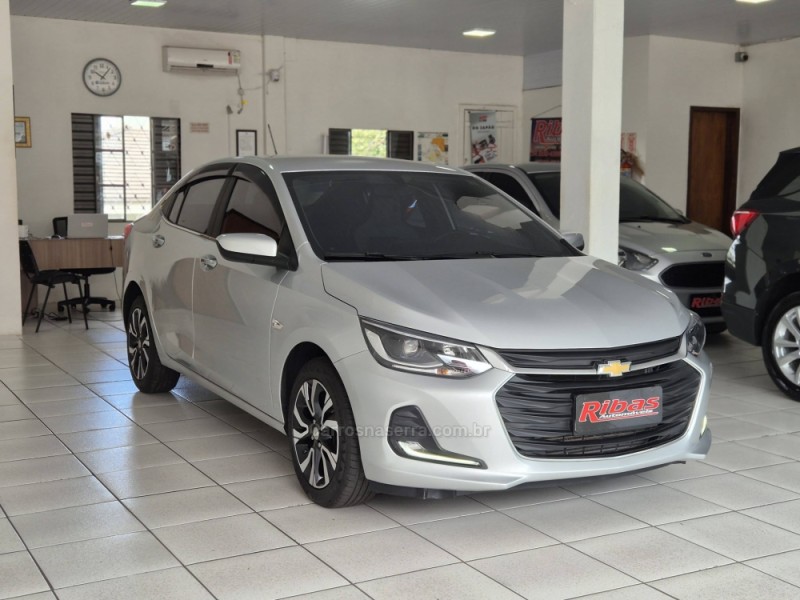 ONIX 1.0	PREMIER PLUS 12V TURBO FLEX 4P AUTOMÁTICO - 2023 - NãO-ME-TOQUE