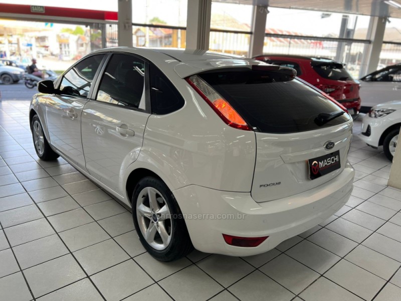 FOCUS 2.0 GLX 16V FLEX 4P MANUAL - 2013 - CAXIAS DO SUL