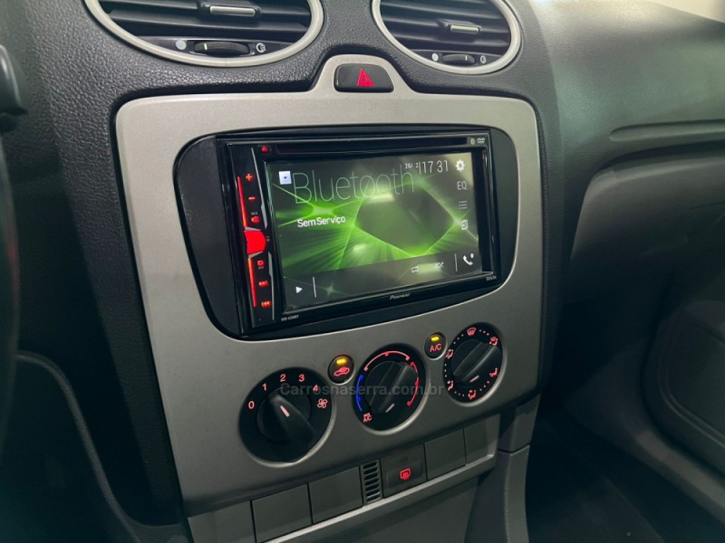 FOCUS 2.0 GLX 16V FLEX 4P MANUAL - 2013 - CAXIAS DO SUL