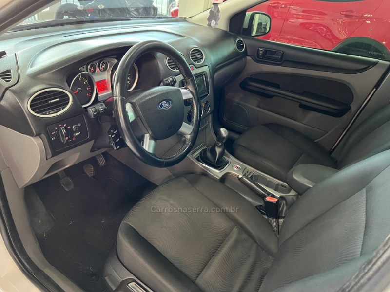 FOCUS 2.0 GLX 16V FLEX 4P MANUAL - 2013 - CAXIAS DO SUL