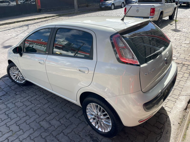 PUNTO 1.6 ESSENCE 16V FLEX 4P AUTOMATIZADO - 2013 - CAXIAS DO SUL