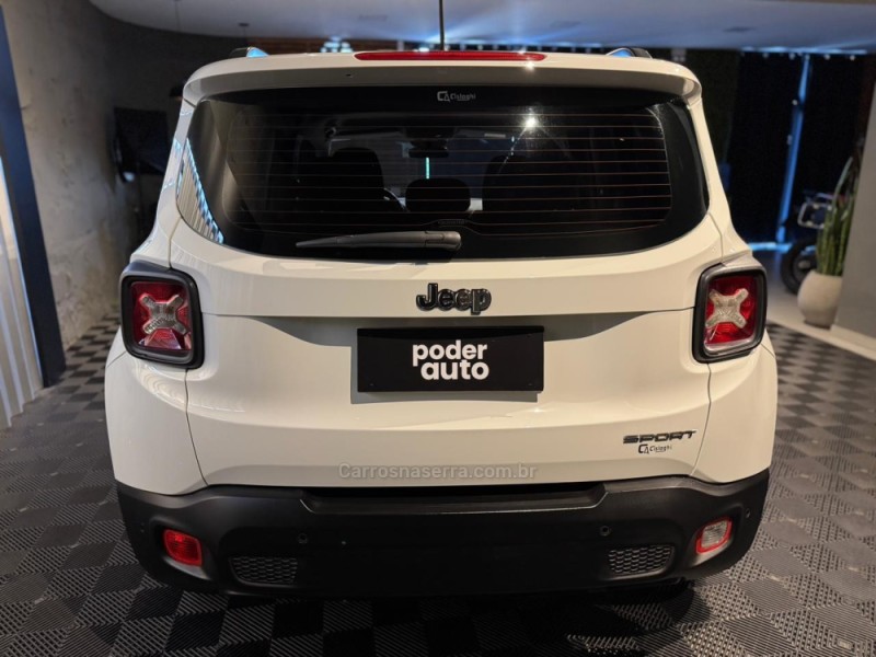 RENEGADE 1.8 16V FLEX SPORT 4P AUTOMÁTICO - 2016 - FARROUPILHA