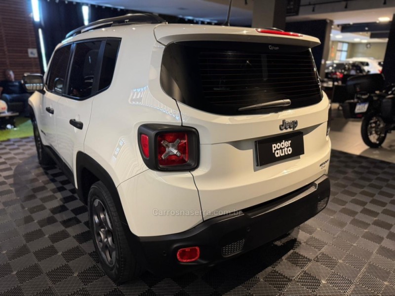 RENEGADE 1.8 16V FLEX SPORT 4P AUTOMÁTICO - 2016 - FARROUPILHA