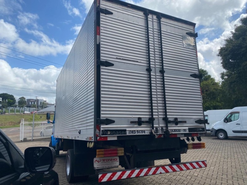 710  - 2004 - LAJEADO