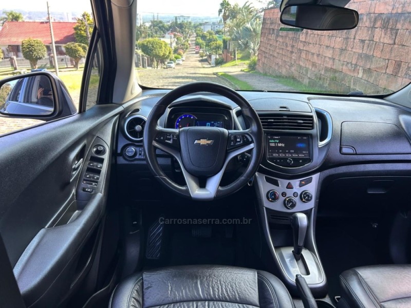 TRACKER 1.8 MPFI LTZ 4X2 16V FLEX 4P AUTOMÁTICO - 2014 - VENâNCIO AIRES