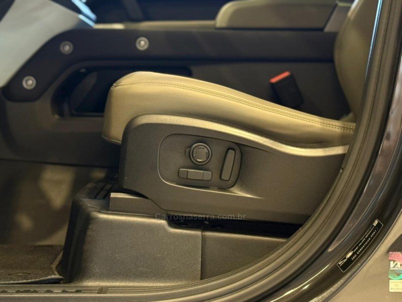 DEFENDER 3.0 D3000 110 X MHEV AWD TURBO DIESEL 4P AUTOMÁTICO - 2023 - CAXIAS DO SUL