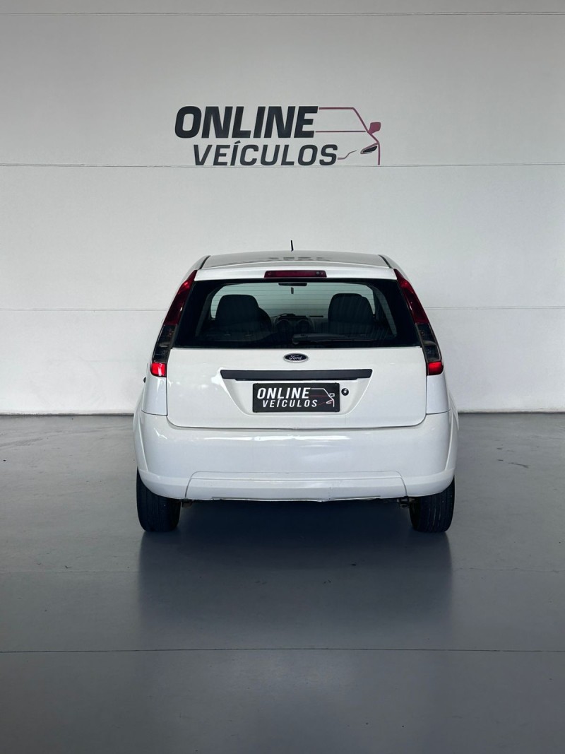 FIESTA 1.0 MPI CLASS HATCH 8V FLEX 4P MANUAL - 2010 - FARROUPILHA