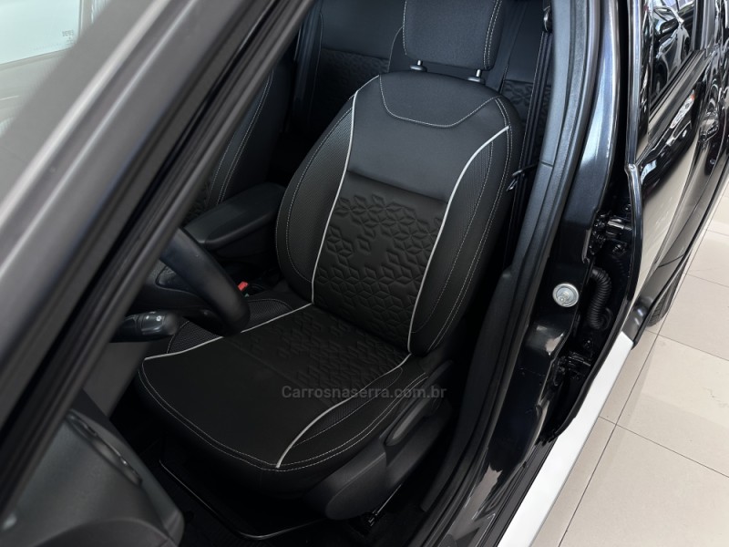 DUSTER OROCH 2.0 16V FLEX DYNAMIQUE AT 4P AUTOMÁTICO - 2017 - CHARQUEADAS