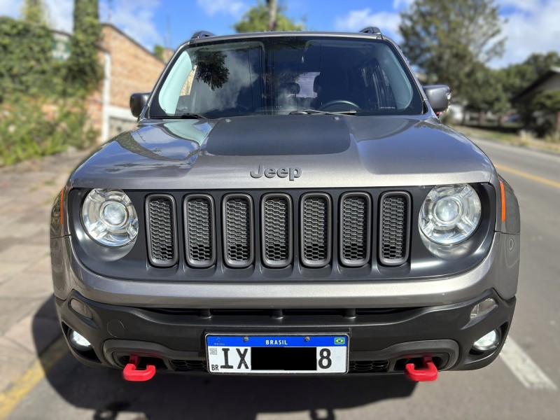 RENEGADE 2.0 16V TURBO DIESEL TRAILHAWK 4P 4X4 AUTOMÁTICO - 2017 - FARROUPILHA